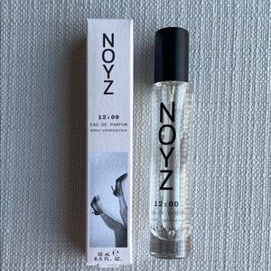 NOYZ 12:00 travel spray
